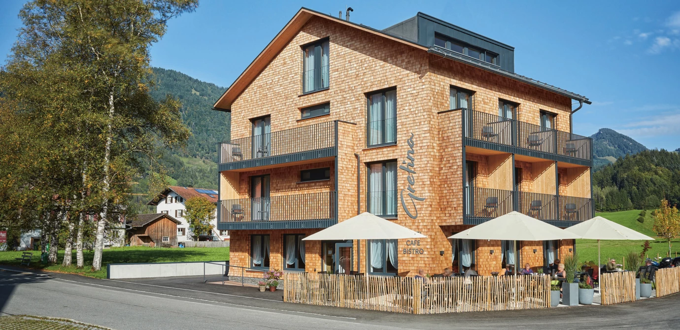 Wälder Holzbaukunst trifft auf Wälder Gastfreundschaft.