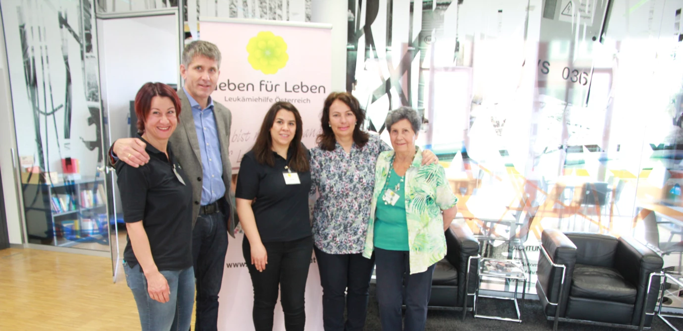 Das Team rund um die Typisierungsaktion (v. l.): Susanne Marosch (GfL), Martin Summer, Selen Düz (GfL), Dr. Agnes Thurnher, Herlinde Marosch (GfL)
