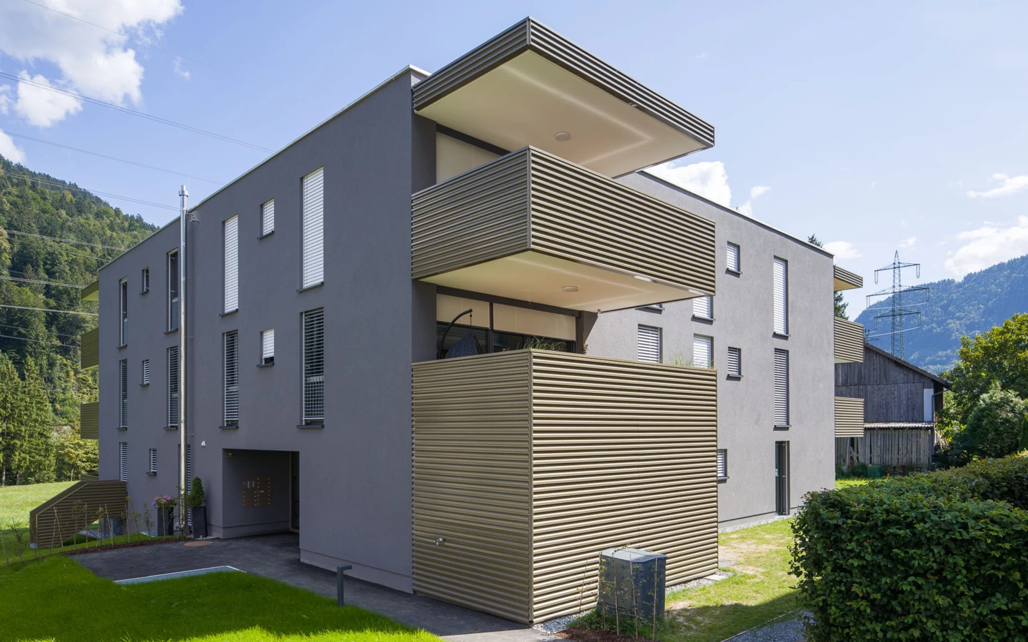 Wohnanlage Bahnhofsstrasse Vandans aussen gesamt