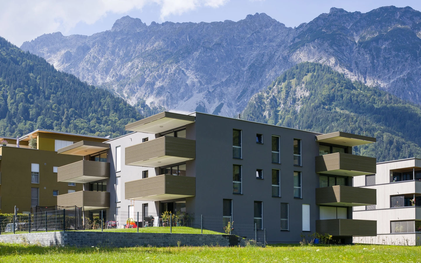 Wohnanlage Bahnhofsstrasse Vandans aussen 2