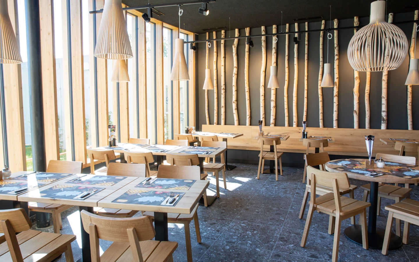 Innenbereich der Raststation Bodensee Hörbranz