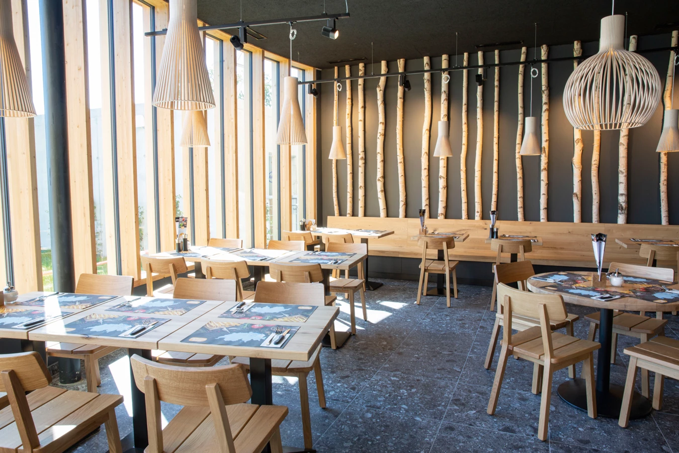 Innenbereich der Raststation Bodensee Hörbranz