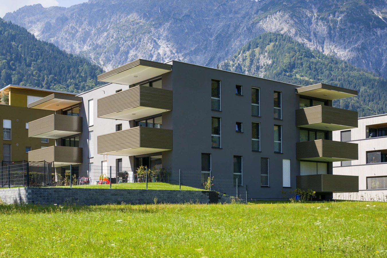 Wohnanlage Bahnhofsstrasse Vandans aussen 3